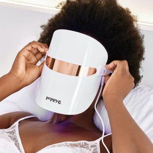LED face mask by Peppy Co